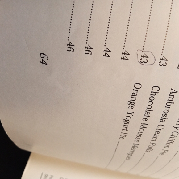 1991 Better Homes & Gardens Low-Calorie Favorites 64 Page Cookbook - Picture 4 of 5